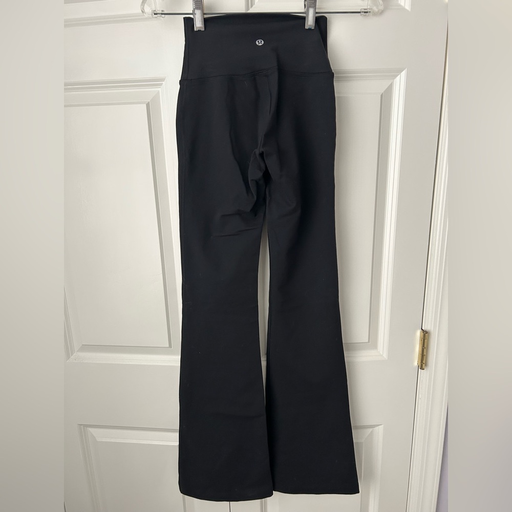 Lululemon groove flare yoga pant - black size 2 - worn once!